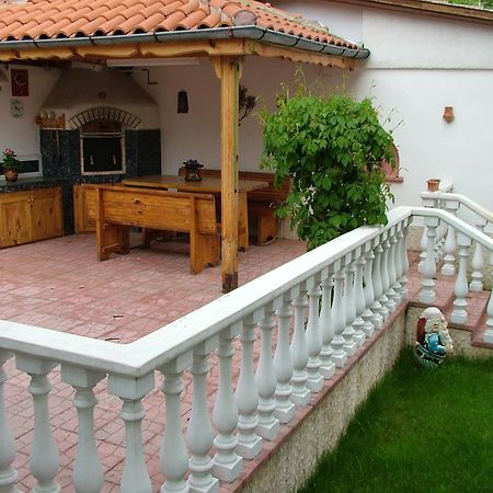 Family Hotel Emaly 1 Bankya Dış mekan fotoğraf
