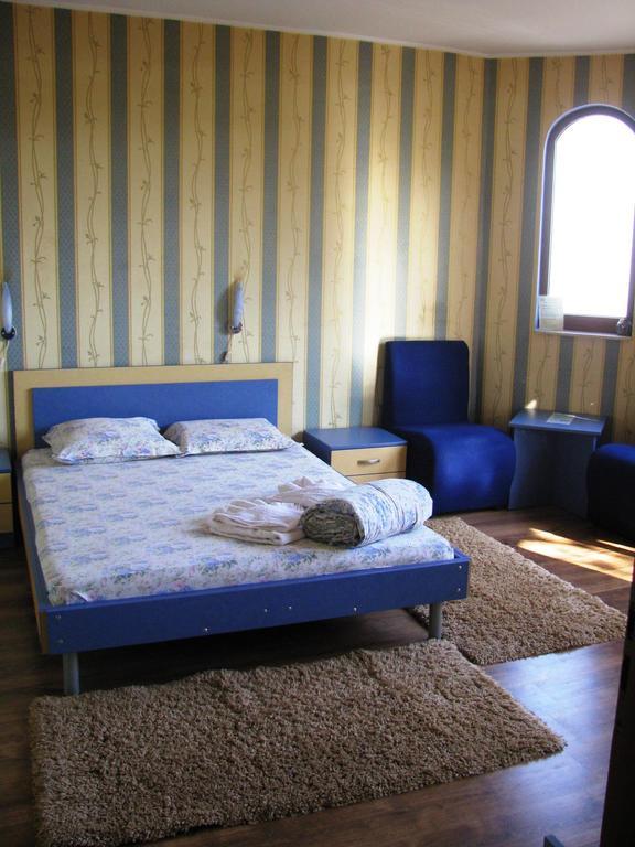 Family Hotel Emaly 1 Bankya Oda fotoğraf