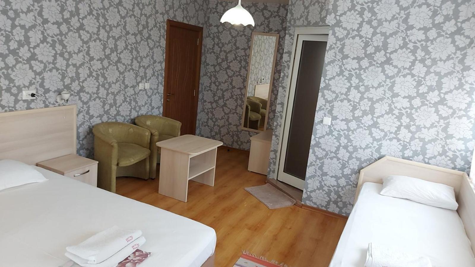 Family Hotel Emaly 1 Bankya Dış mekan fotoğraf